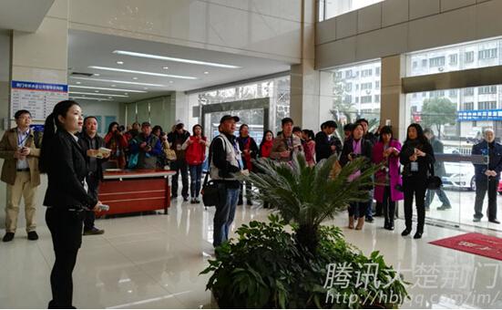 “互聯(lián)網(wǎng)+”服務群眾 網(wǎng)友走近荊門供水公司