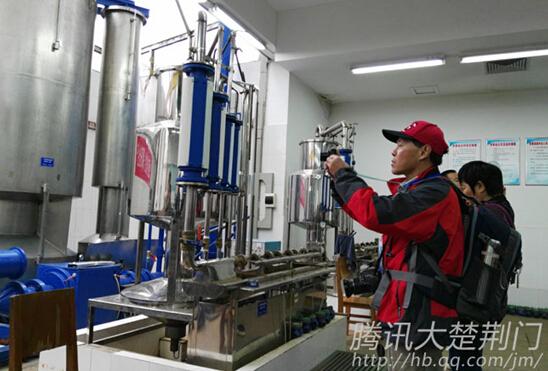 “互聯(lián)網(wǎng)+”服務群眾 網(wǎng)友走近荊門供水公司